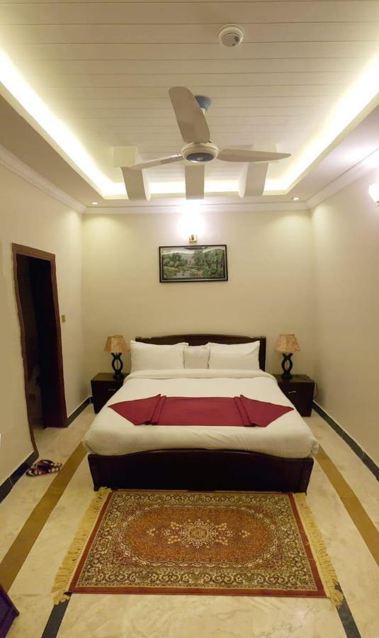 Triple One Hotel Abbottabad Exterior photo